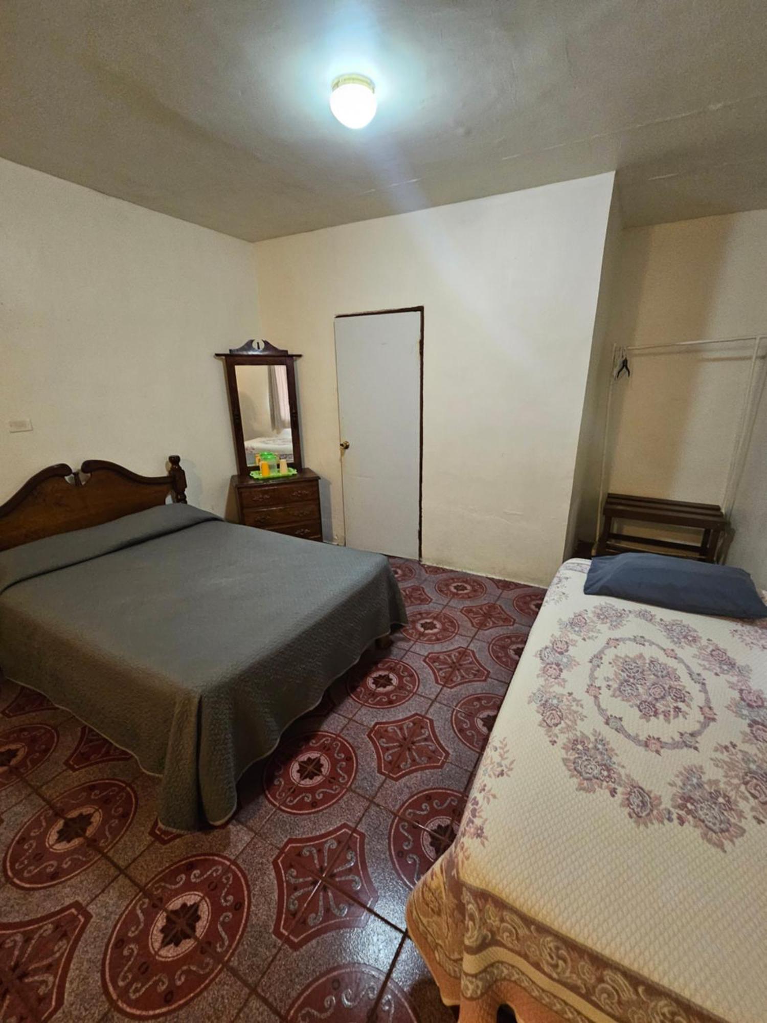 מטמורוס Hotel Chalet חדר תמונה